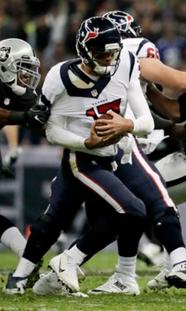 Questionable calls, lasers mar Texans visit to Mexico City